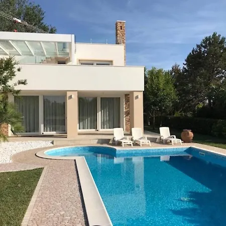 Beautiful Modern In Albarella By Beahost Villa