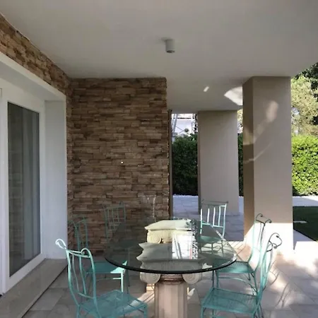 Beautiful Modern In Albarella By Beahost Villa *